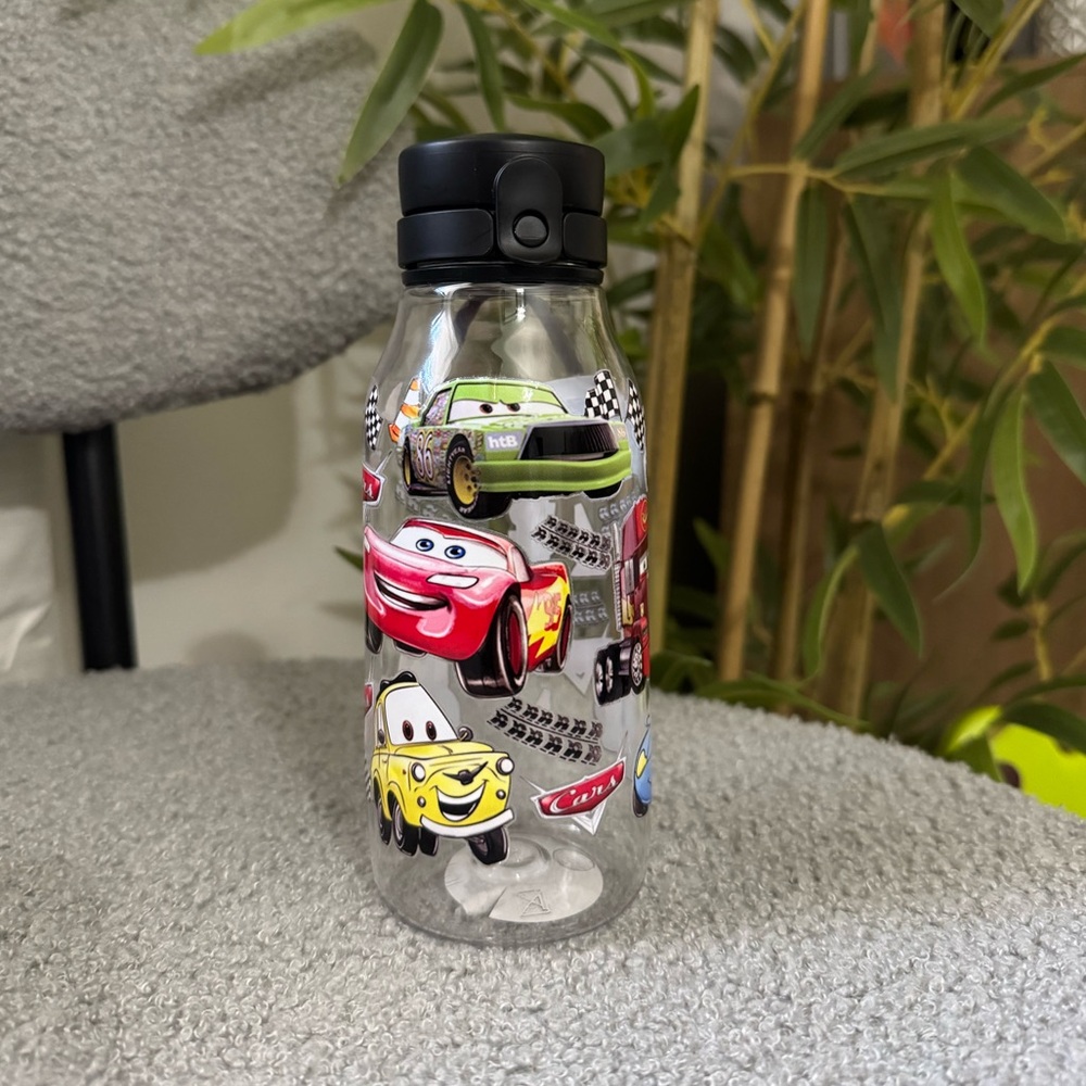 Disney Cars Kids Bottle with Red and Yellow Cars 16 oz ✨